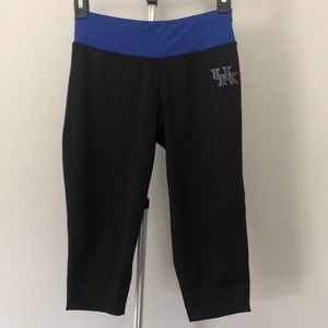 University of Kentucky UK Cropped Leggings/Yoga Pants Size Xtra Small XS